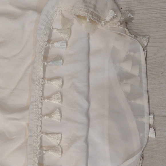 NWOT H&M Faux Wrap Fully Lined SKIRT with TASSELS!!! AMAZING! Wrinkles extra lol - Picture 4 of 4